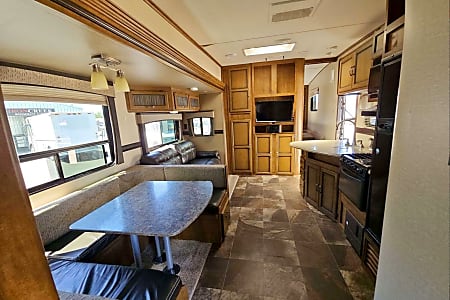 Fifth-wheel