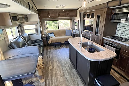 Fifth-wheel
