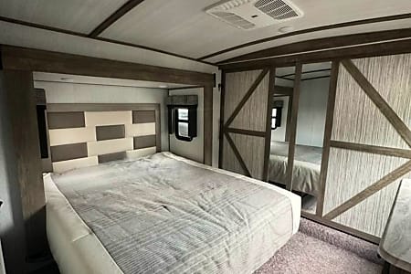 Fifth-wheel
