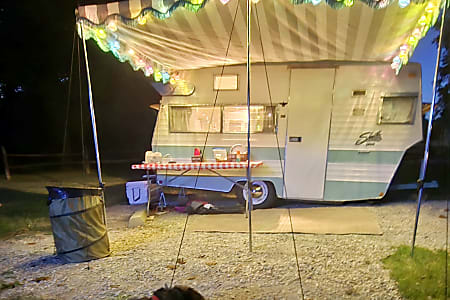 Travel trailer