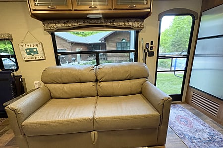 Travel trailer