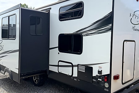 Travel trailer