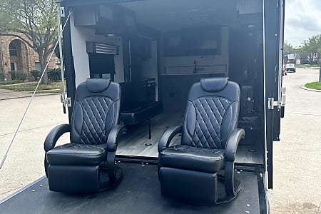 Toy hauler