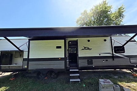 Travel trailer
