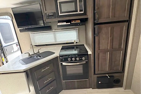 Travel trailer