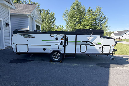 Folding trailer