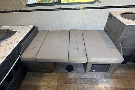 Folding trailer