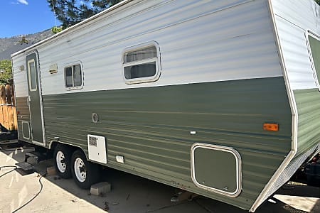 Travel trailer