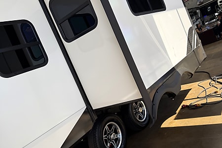 Fifth-wheel