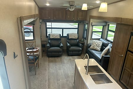 Fifth-wheel