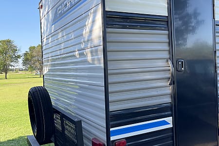 Travel trailer