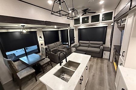Travel trailer