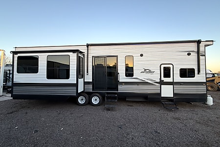 Travel trailer