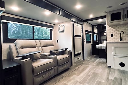 Travel trailer