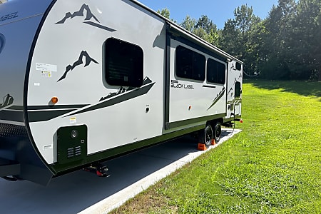 Travel trailer