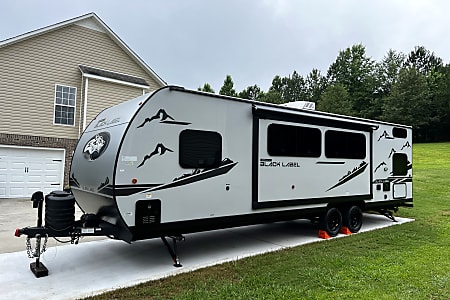Travel trailer