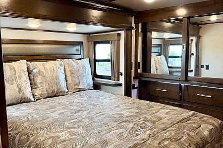 Fifth-wheel