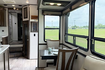 Fifth-wheel