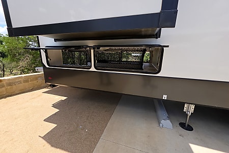 Fifth-wheel