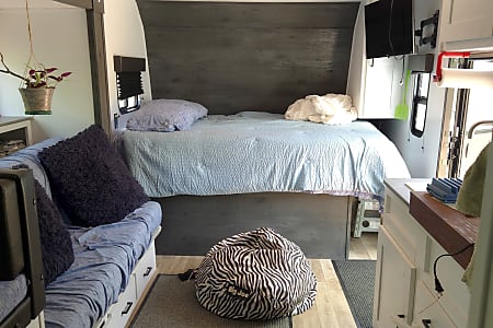 Travel trailer