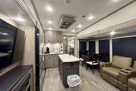 Fifth-wheel