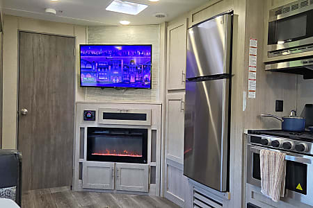 Travel trailer