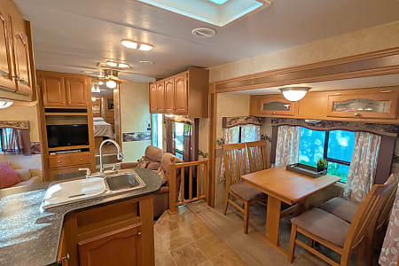 Fifth-wheel