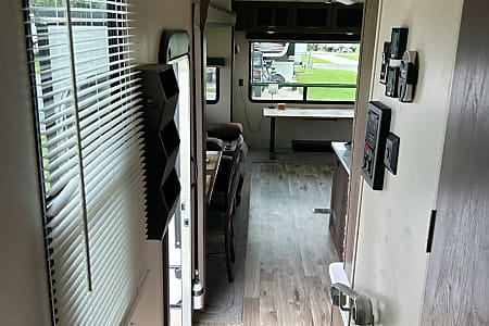Fifth-wheel