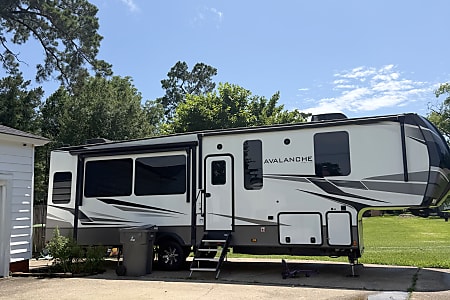 Fifth-wheel