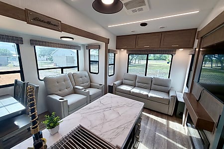 Fifth-wheel