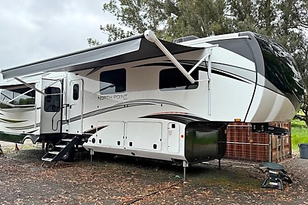 Fifth-wheel