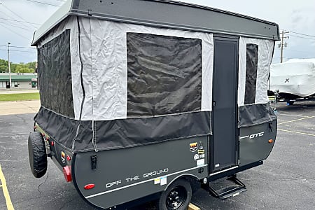 Folding trailer