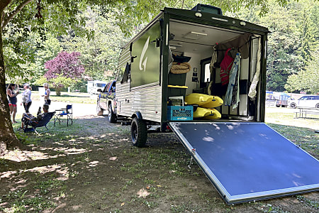 Toy hauler
