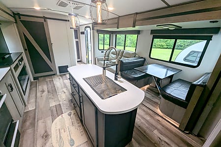 Travel trailer