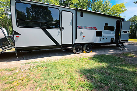 Toy hauler