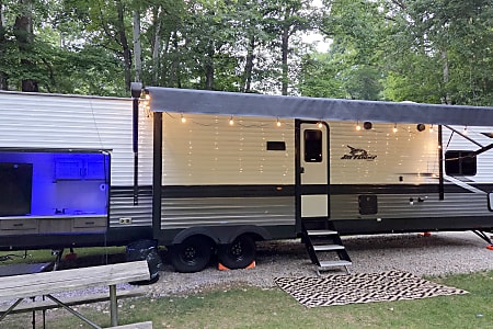 Travel trailer