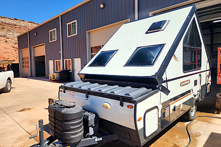 Folding trailer