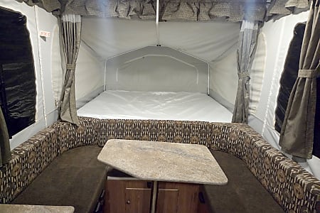 Folding trailer