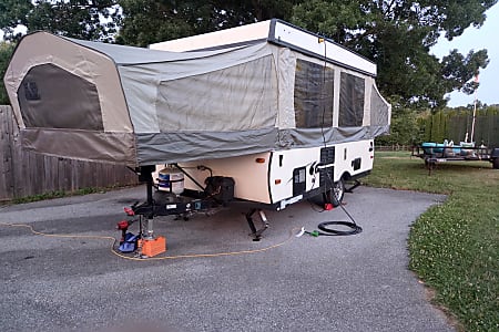 Folding trailer