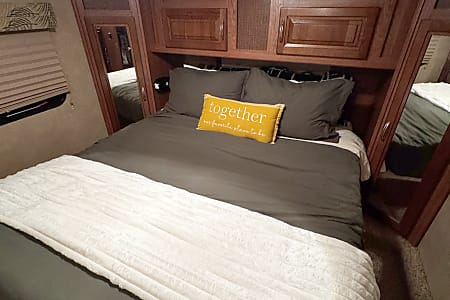 Fifth-wheel