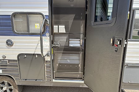 Travel trailer