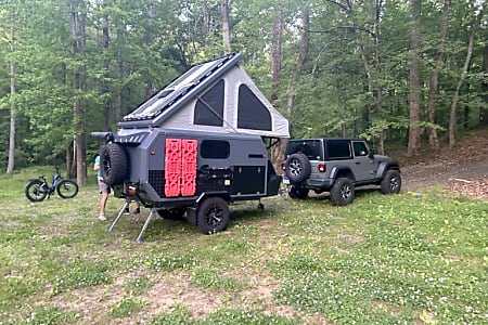 Folding trailer