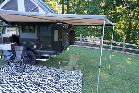 Folding trailer