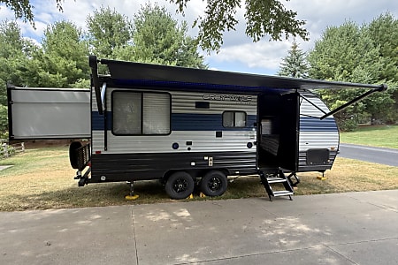 Travel trailer
