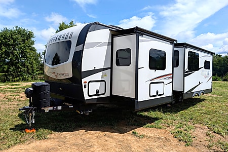 Travel trailer