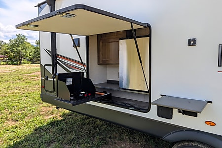 Travel trailer