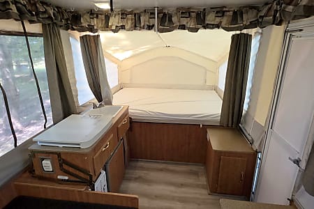Folding trailer