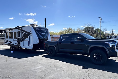 Toy hauler