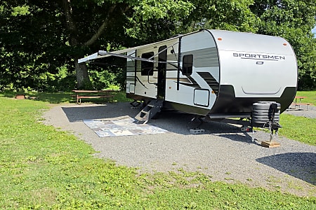 Travel trailer
