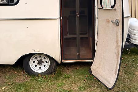 Travel trailer